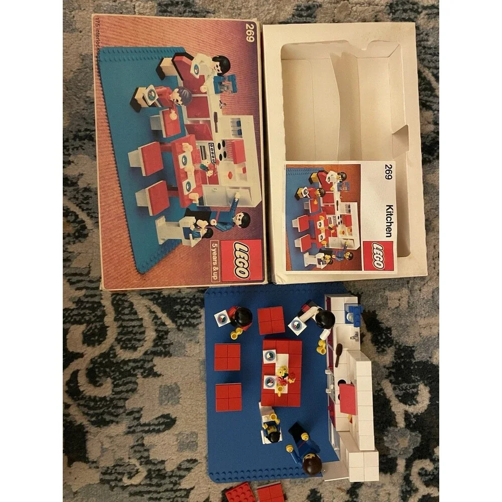 Vintage LEGO Homemaker 269 KITCHEN - 100% Complete w/ Instructions And Box!